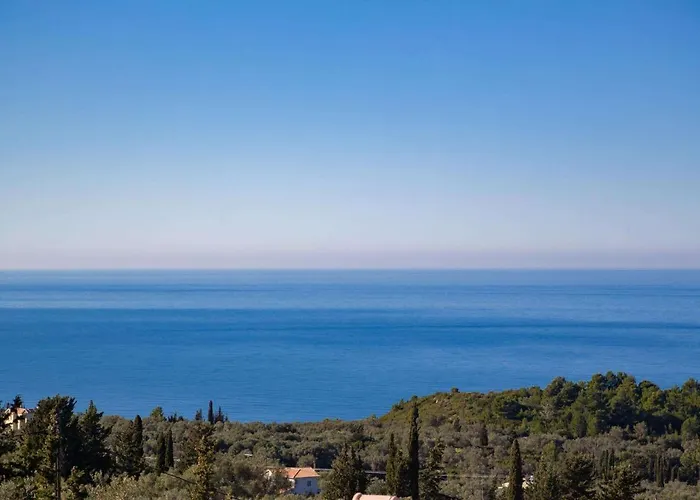 Mare By Vintage Travel * Tsoukaládhes