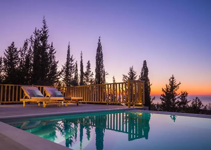 Mare By Vintage Travel *